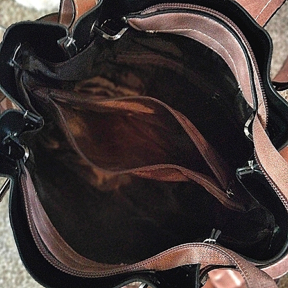 Handbag - Picture 6 of 10